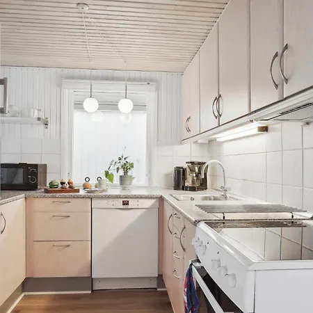 3 Bedroom In *
