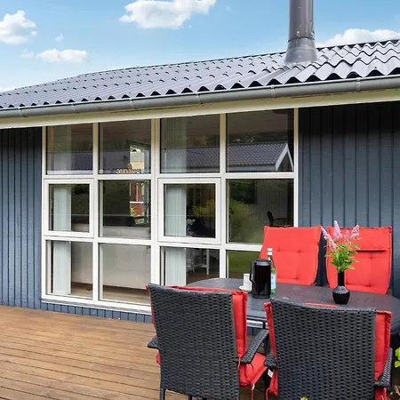 Holiday home 3 Bedroom In Hals